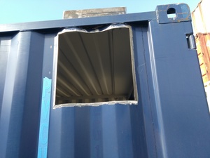 shipping-container-vent-install-04
