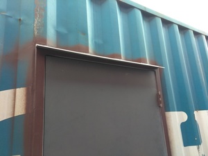shipping-container-man-door-17